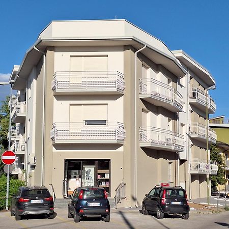 Casa Vacanza Mariateresa Apartment Valeggio sul Mincio Exterior photo